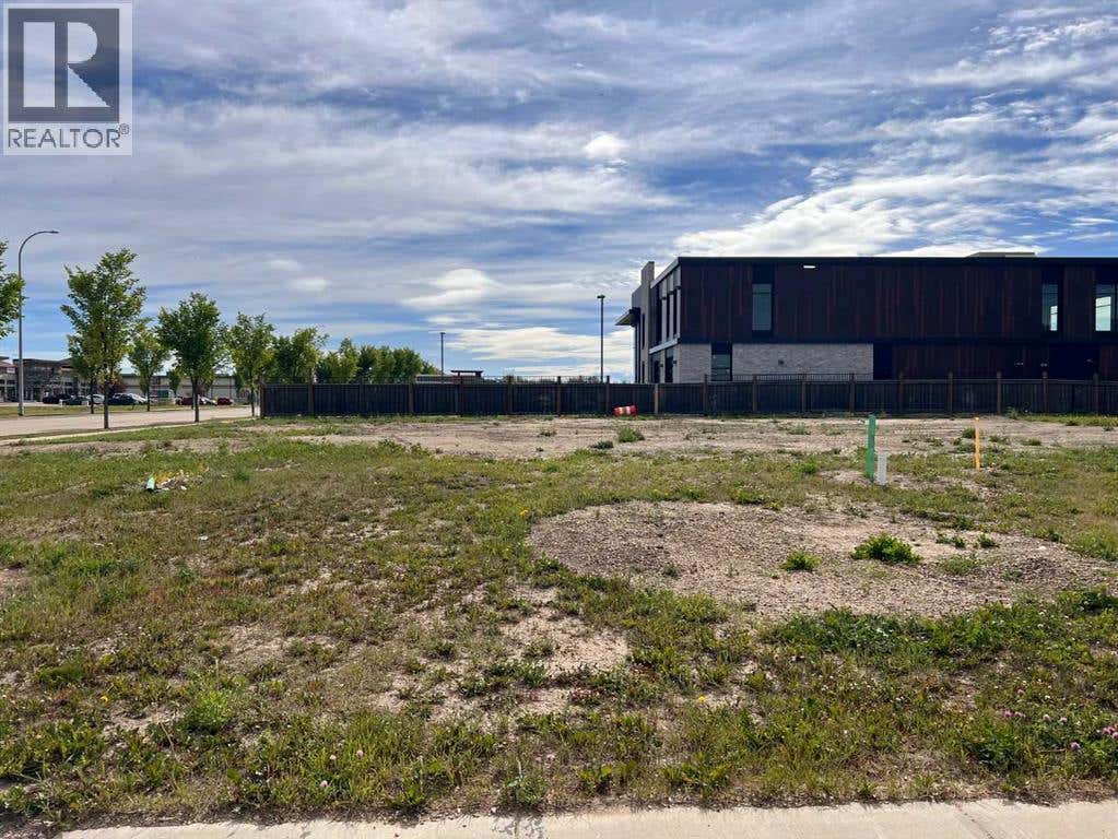 6625 & 6629 105A STREET