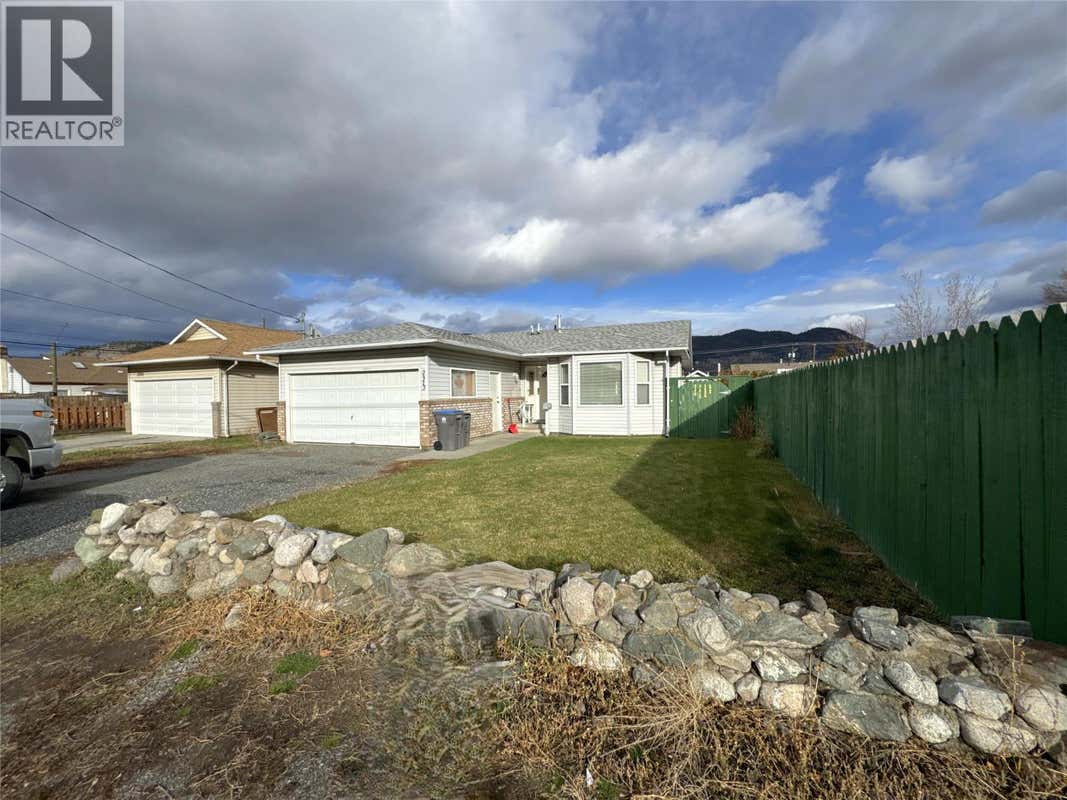 2313 Clapperton Ave  