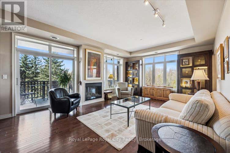 212 - 71 BAYBERRY DRIVE