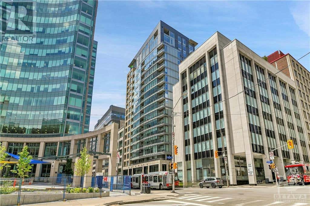 101 QUEEN St UNIT807  