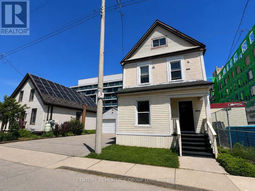 406 JACKSON STREET W