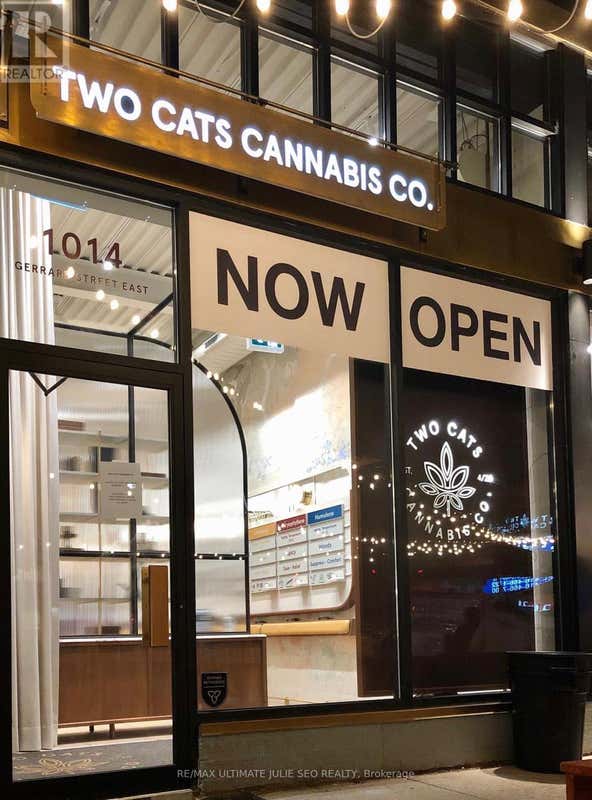 1014 GERRARD STREET E