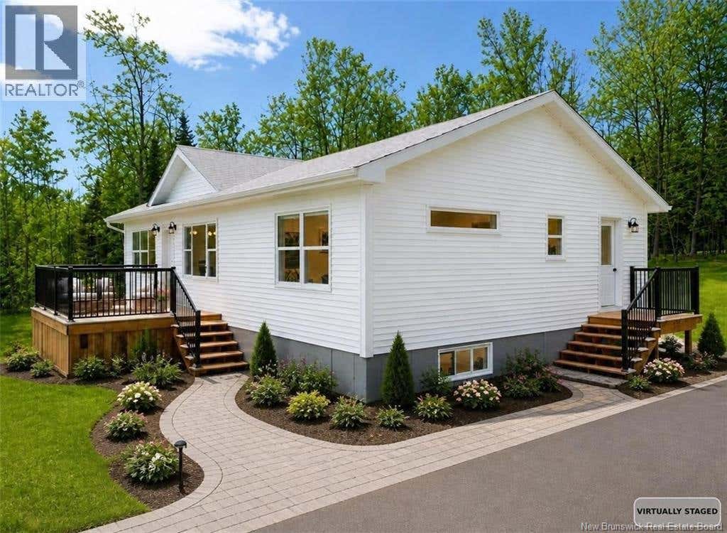11 CLEARVIEW COURT