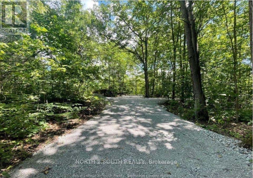1203 HONEY HARBOUR ROAD W