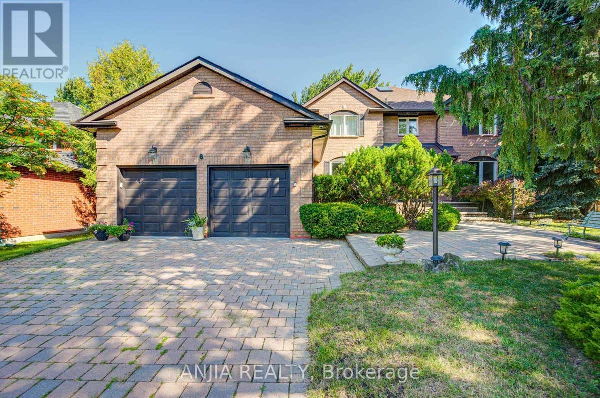 8 CALDERBRIDGE CRESCENT