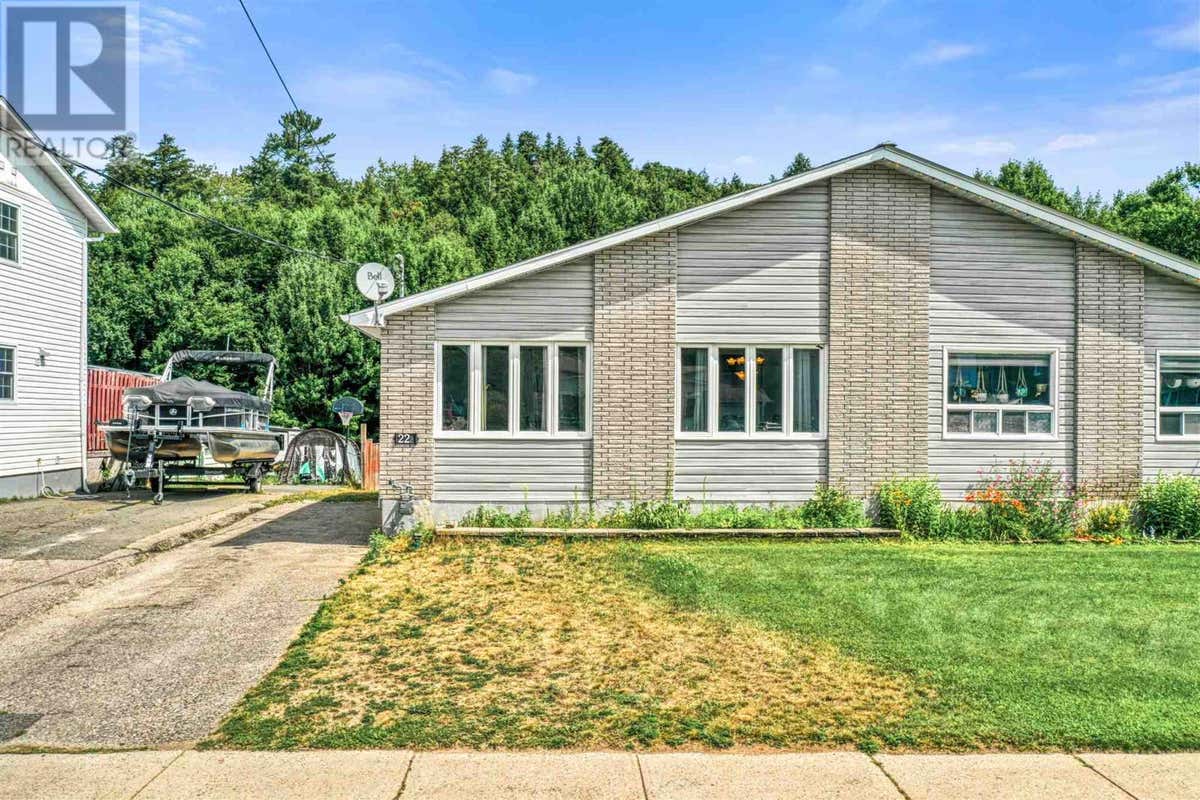 22A OTTAWA AVE