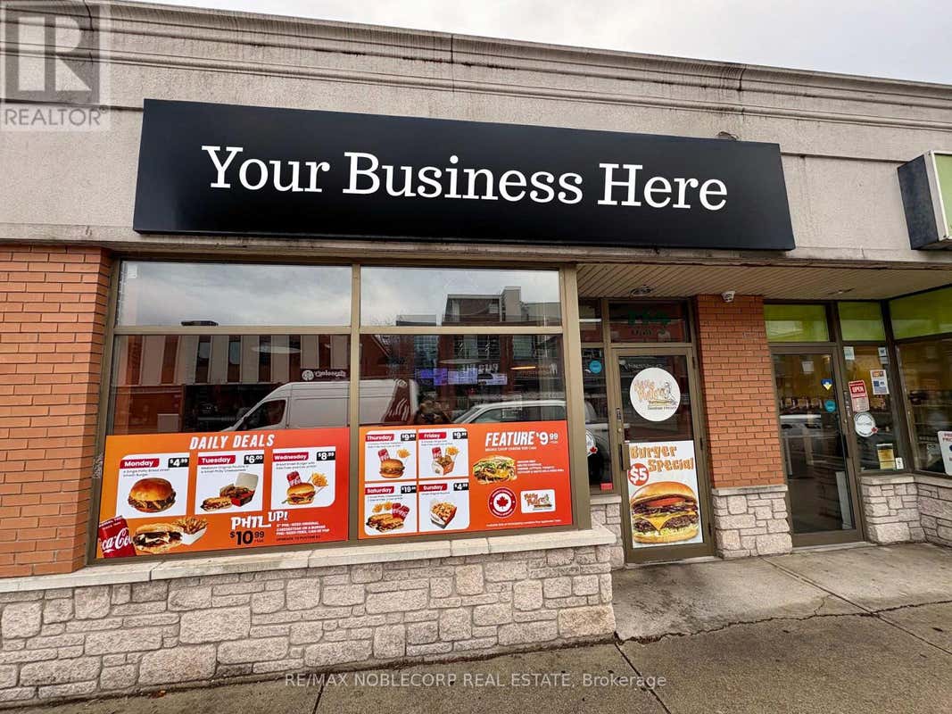 4 - 114 LAKESHORE ROAD E