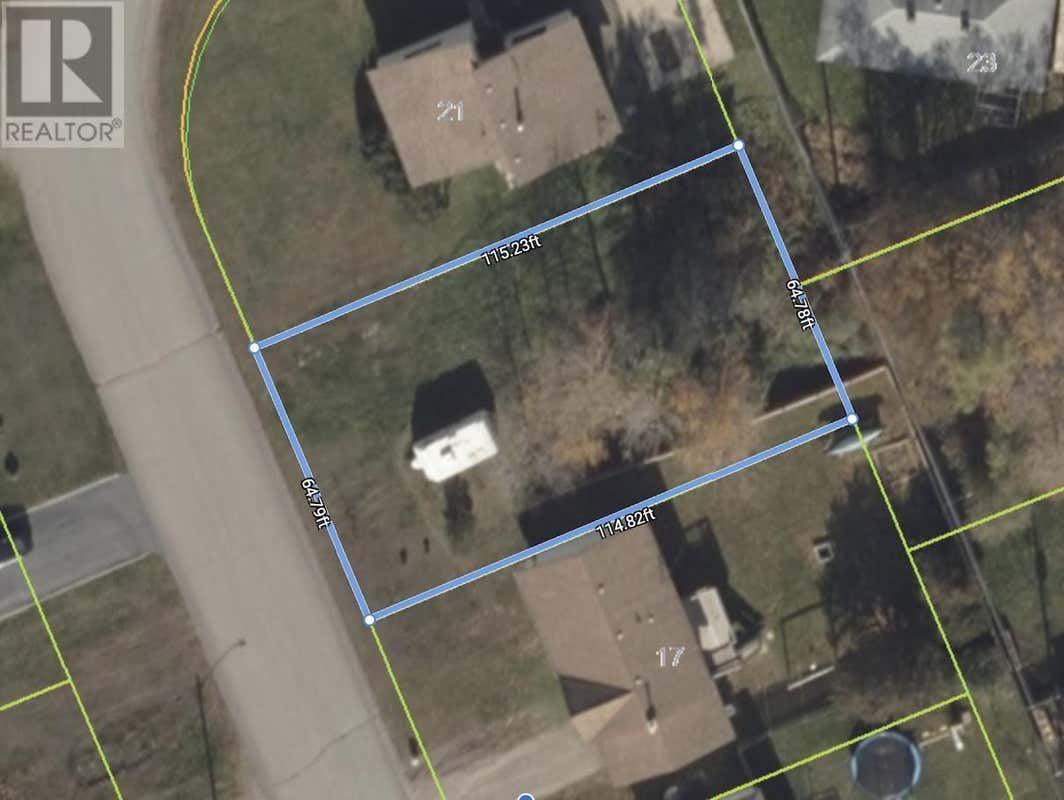 19 EASTGROVE CRES