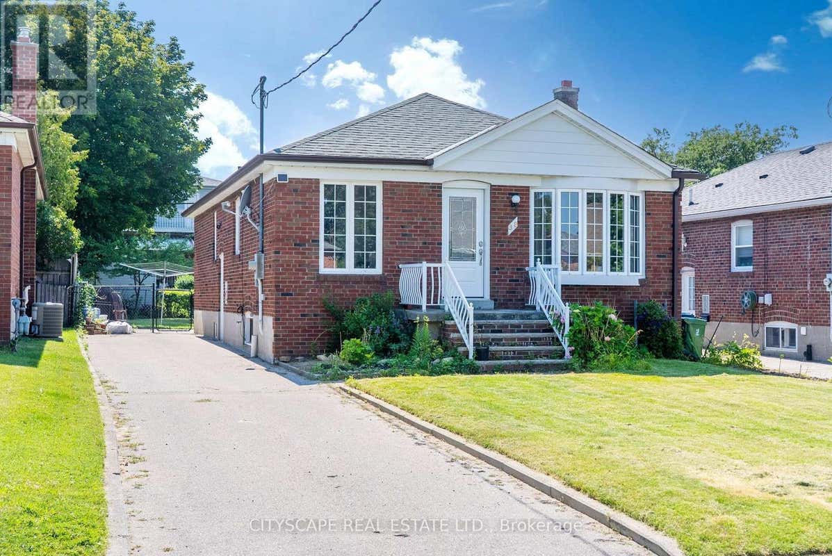 38 MARTA AVENUE