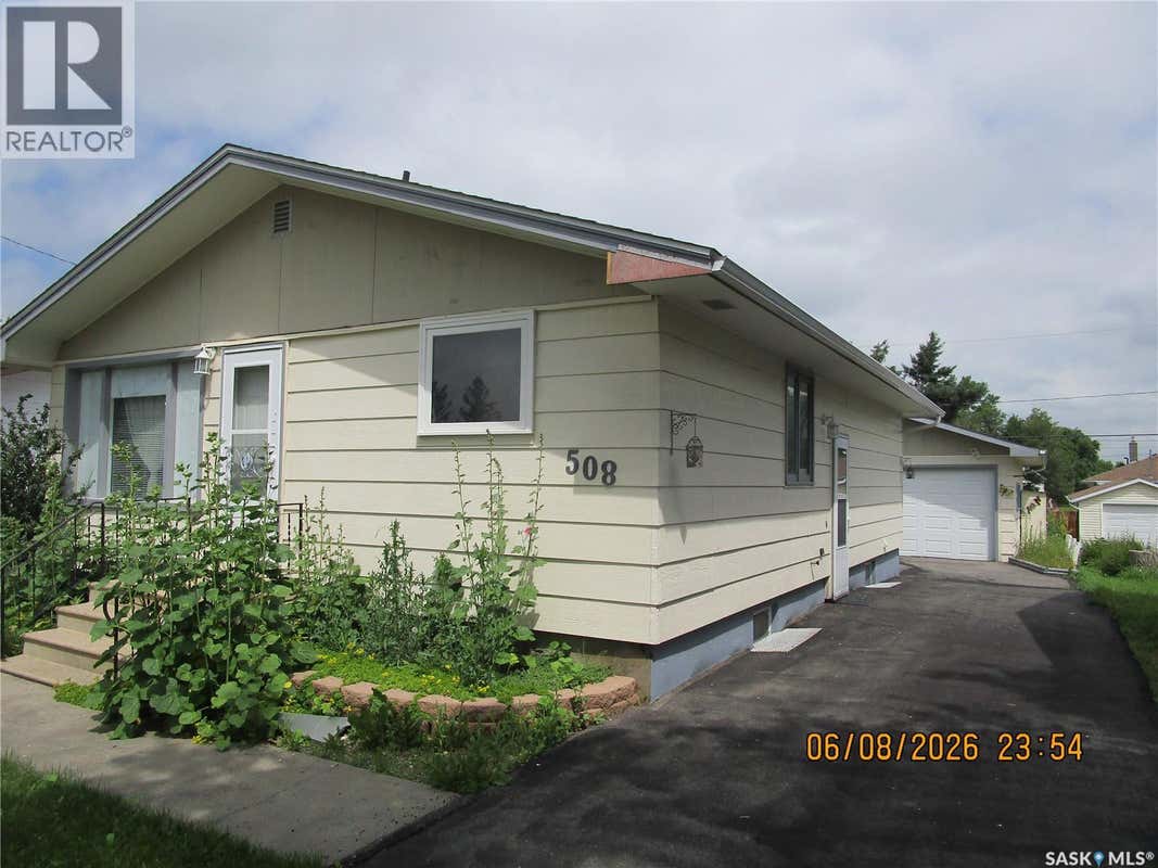 508 6TH AVENUE W