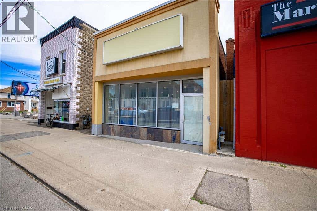 5060 VICTORIA AVENUE