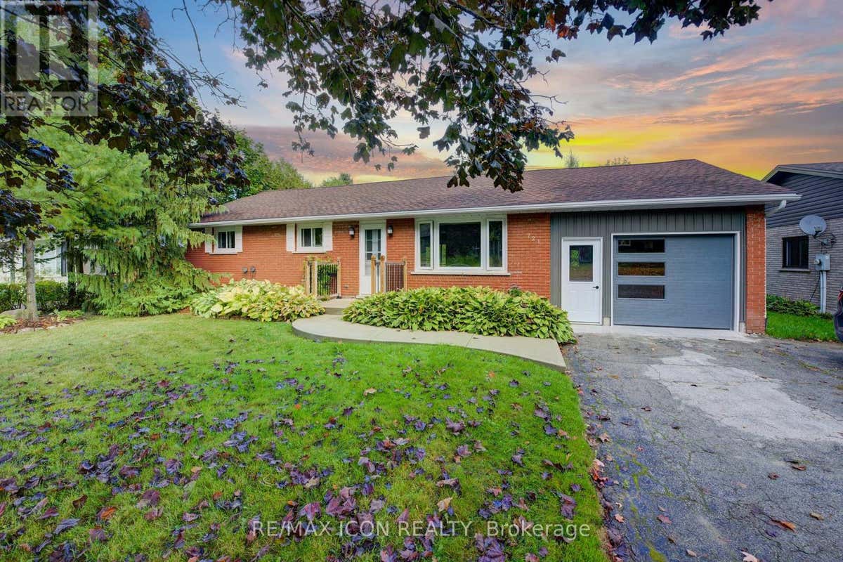 721 WATERLOO STREET, Wellington North (Mount Forest), ON N0G2L3 House ...