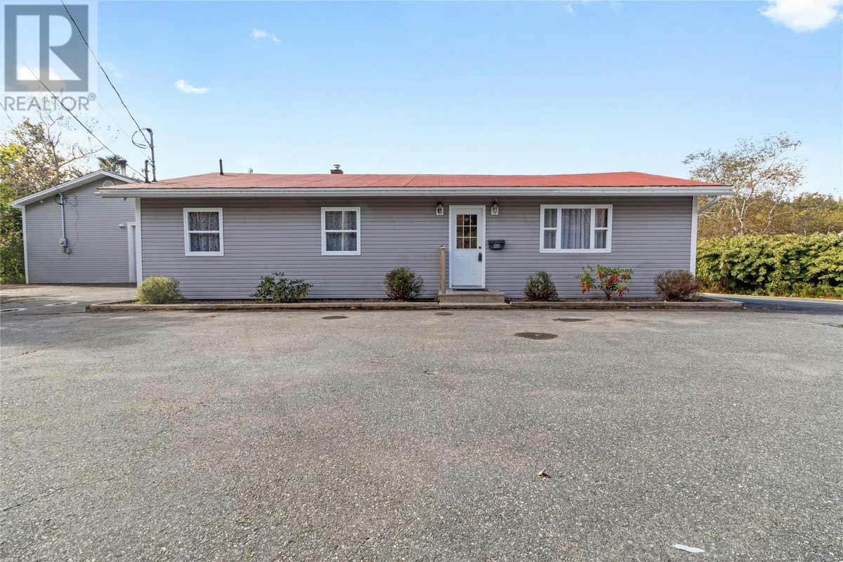 48 Topsail Pond Road, Paradise, NL A1L2B3 House For Sale RE/MAX 1279332