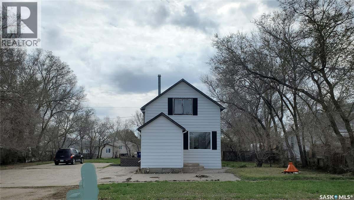 321 1ST STREET W