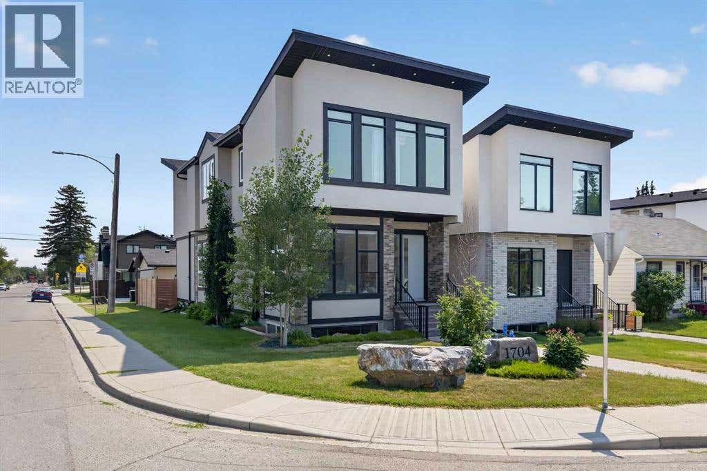 1704 26A STREET