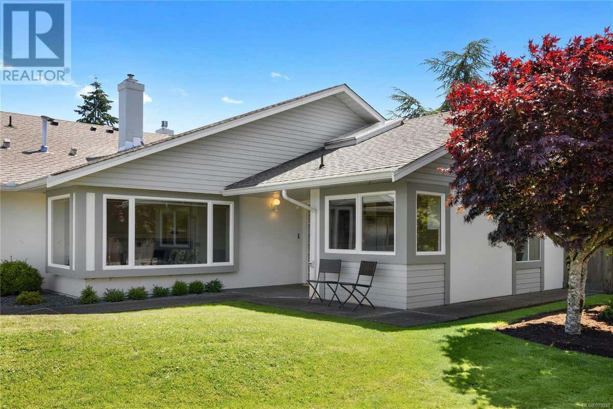 8 639 Arbutus St, Qualicum Beach, BC V9K1P4 Condo For Sale RE/MAX