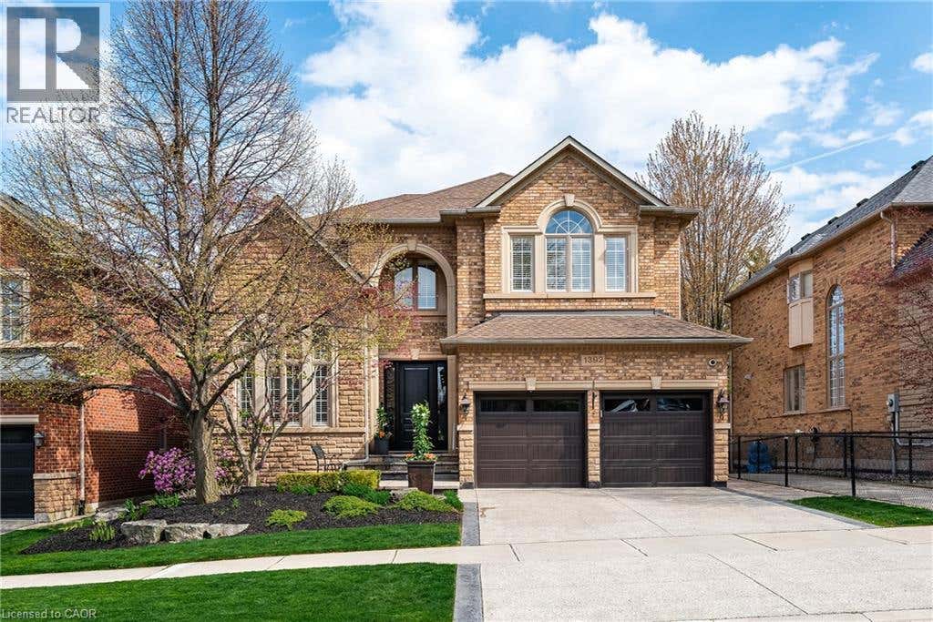 1392 CLEARWATER CRESCENT