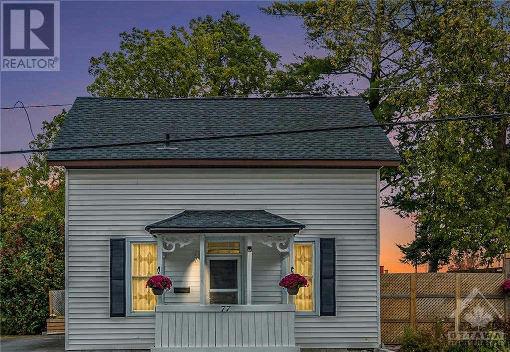 77 NAPOLEON STREET, Carleton Place, ON K7C2X4 House For Sale RE/MAX