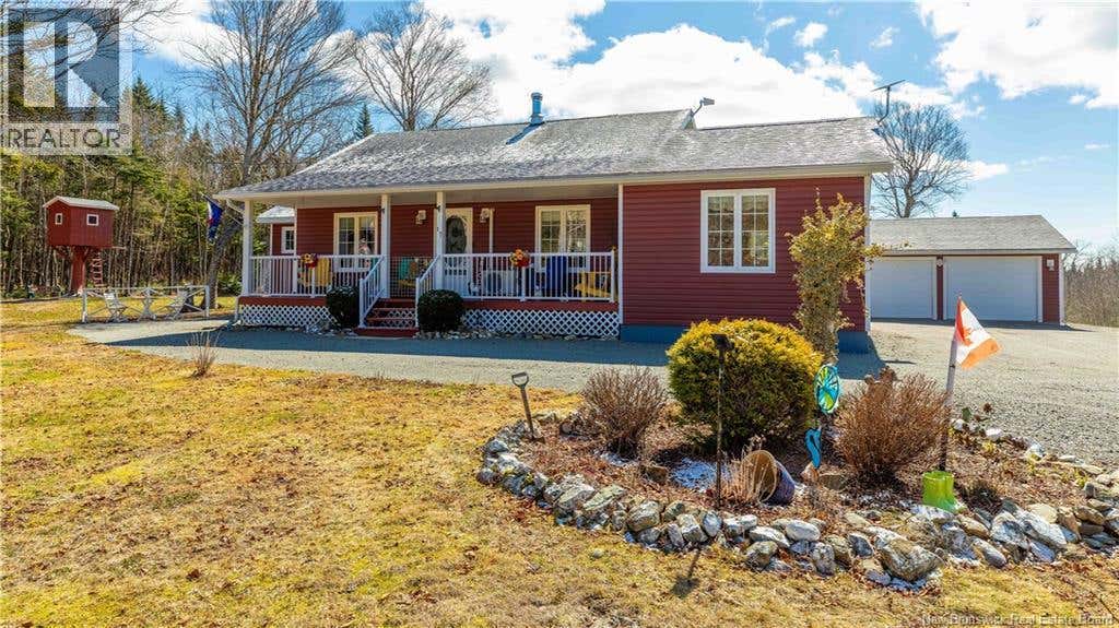 17 STONEY BROOK ROAD