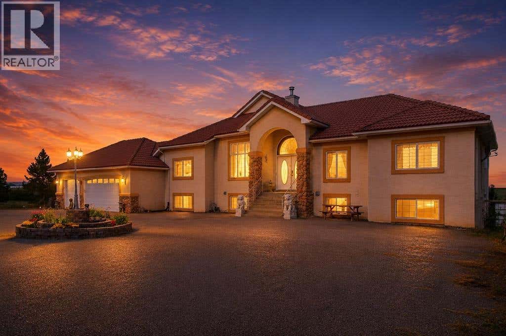6 MEADOW RIDGE BAY