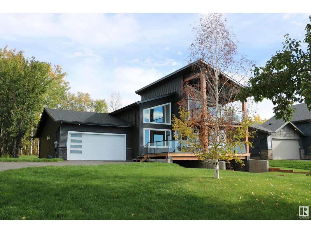 100 55101 Ste Anne TR, Rural Lac Ste. Anne County, AB T0E1A1 House For