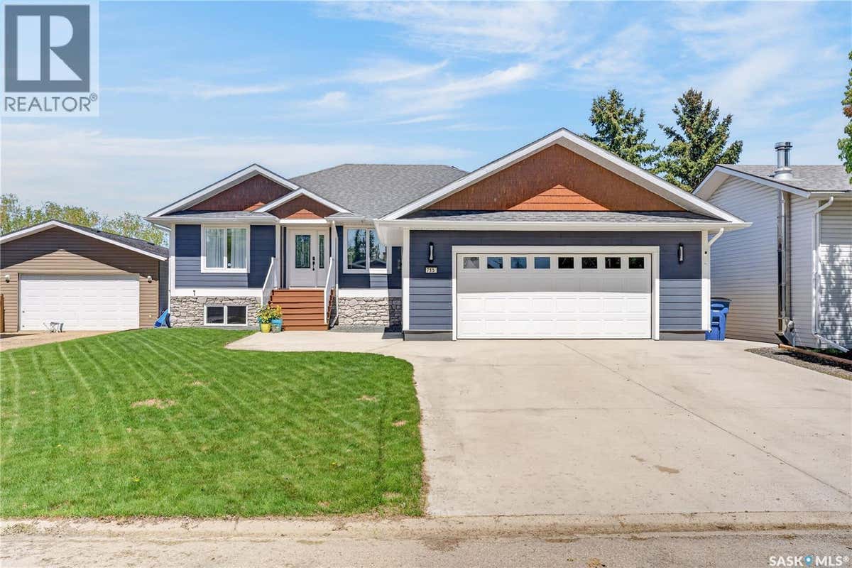 715 GOLBURN CRESCENT