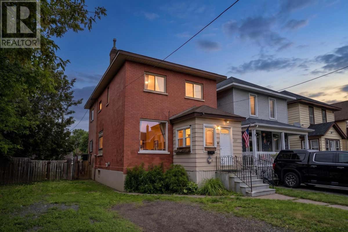 237 FINLAYSON ST