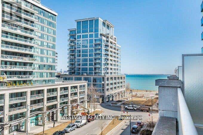 405 - 16 BROOKERS LANE