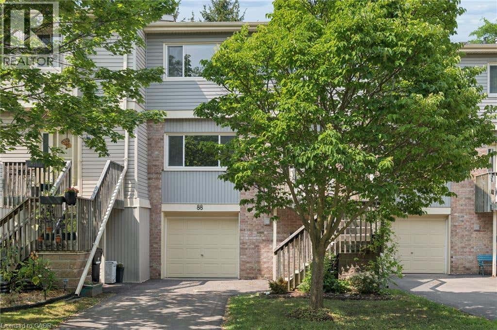 30 GREEN VALLEY DRIVE UNIT# 88