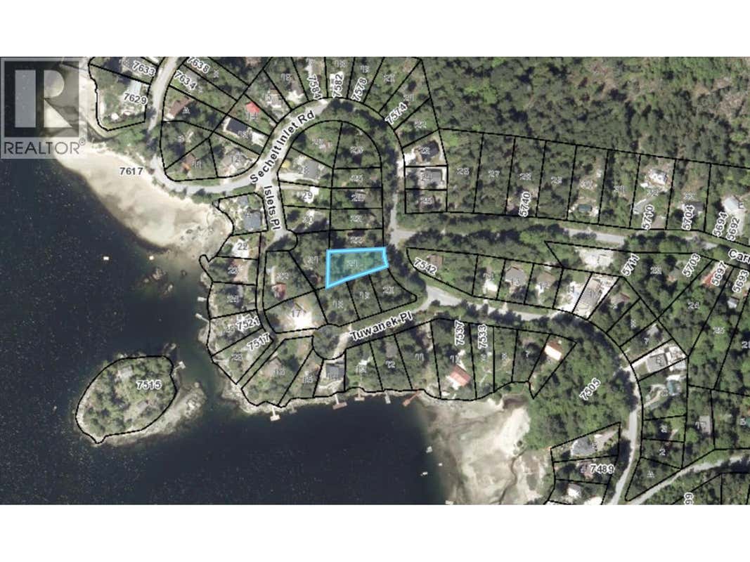 LOT 21 SECHELT INLET ROAD