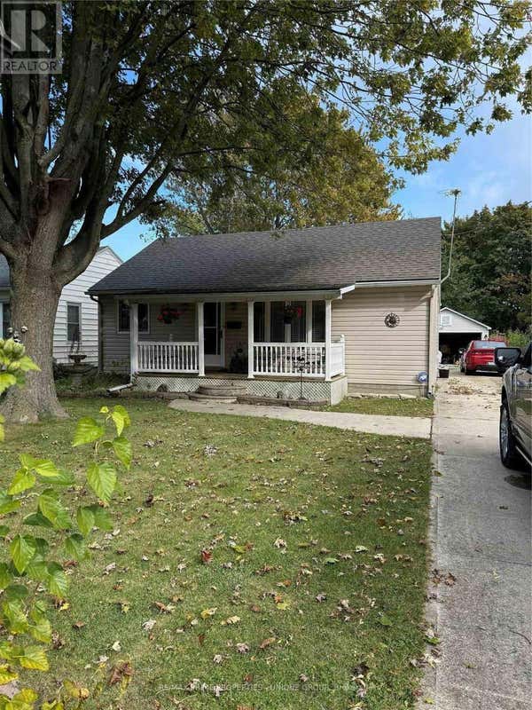 90 NAPIER STREET, ChathamKent (Wallaceburg), ON N8A2H5 À vendre RE