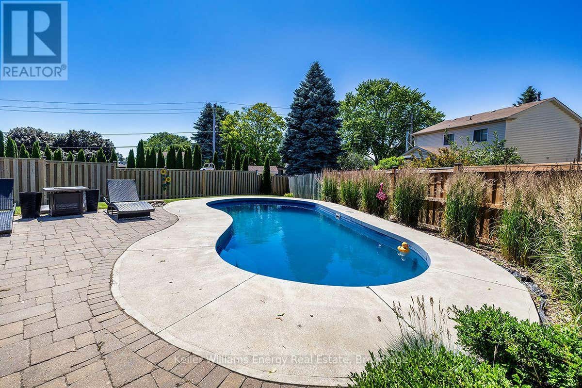 329 CHALLENGER COURT