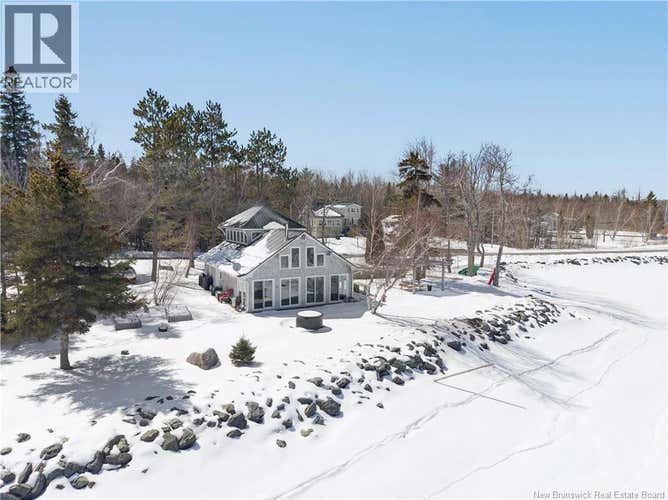 435 East Point Road