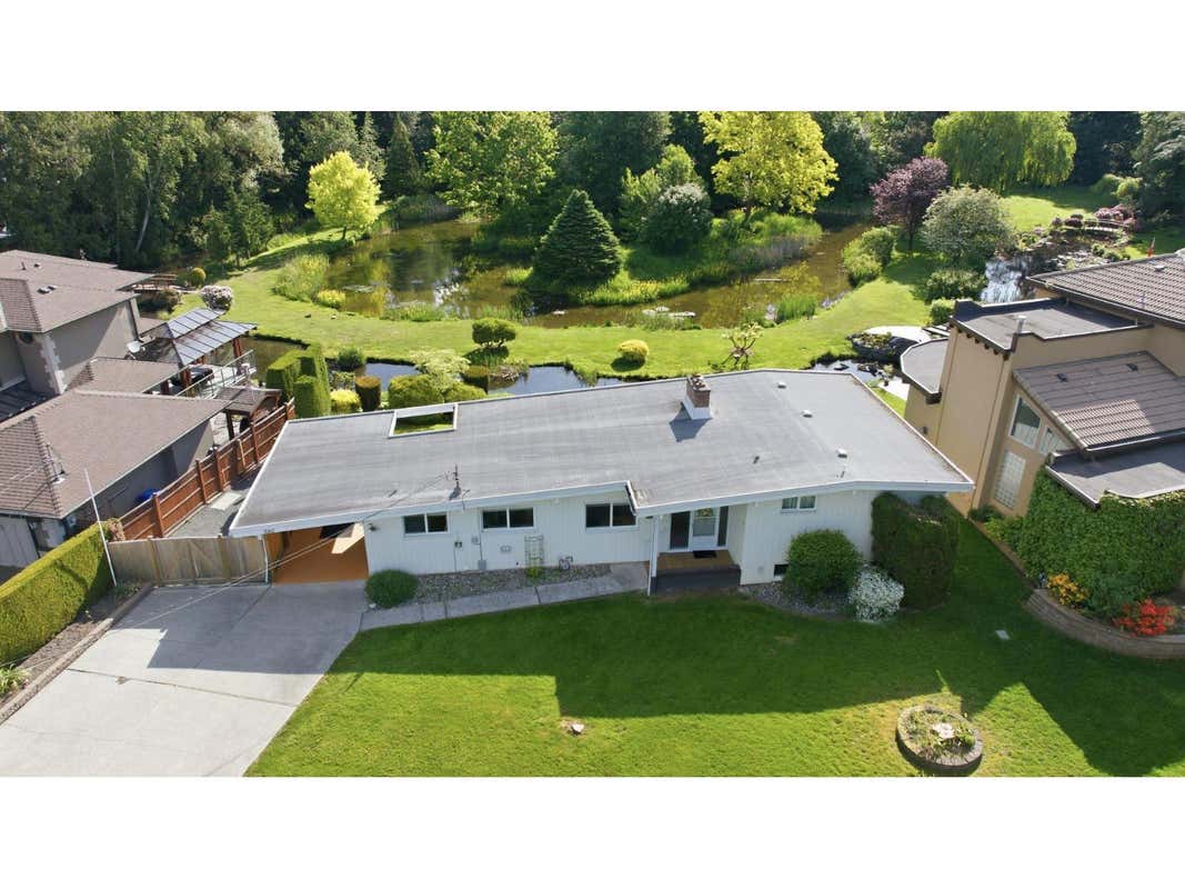 7062 EDEN DRIVE, SARDIS WEST VEDDER