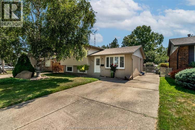 414 McNaughton AVENUE West