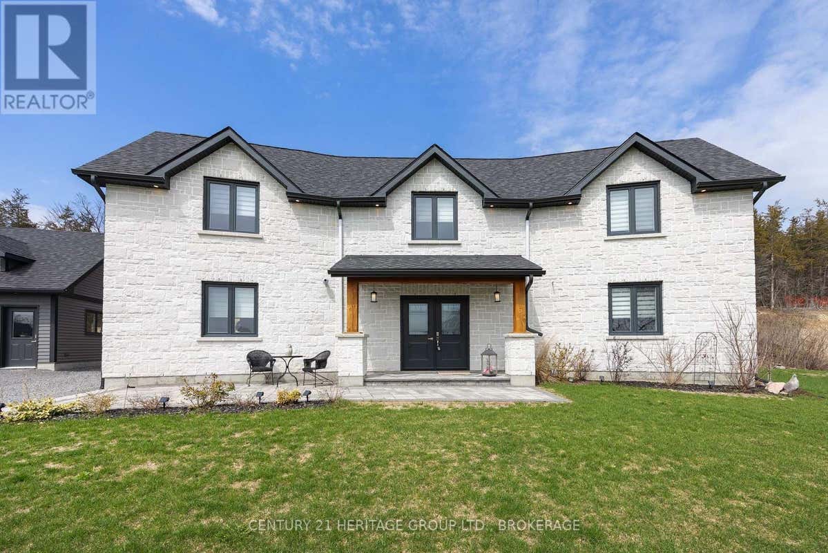1033 KONA CRESCENT