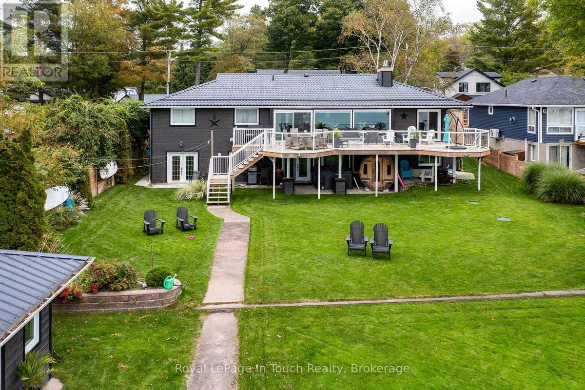 8 TINY BEACHES ROAD S