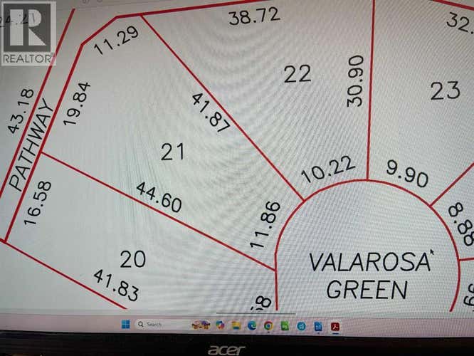 11 Valarosa Green