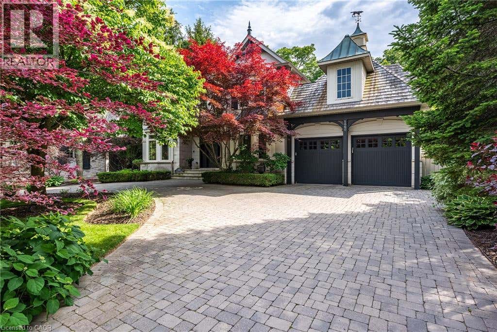 122 LISONALLY COURT