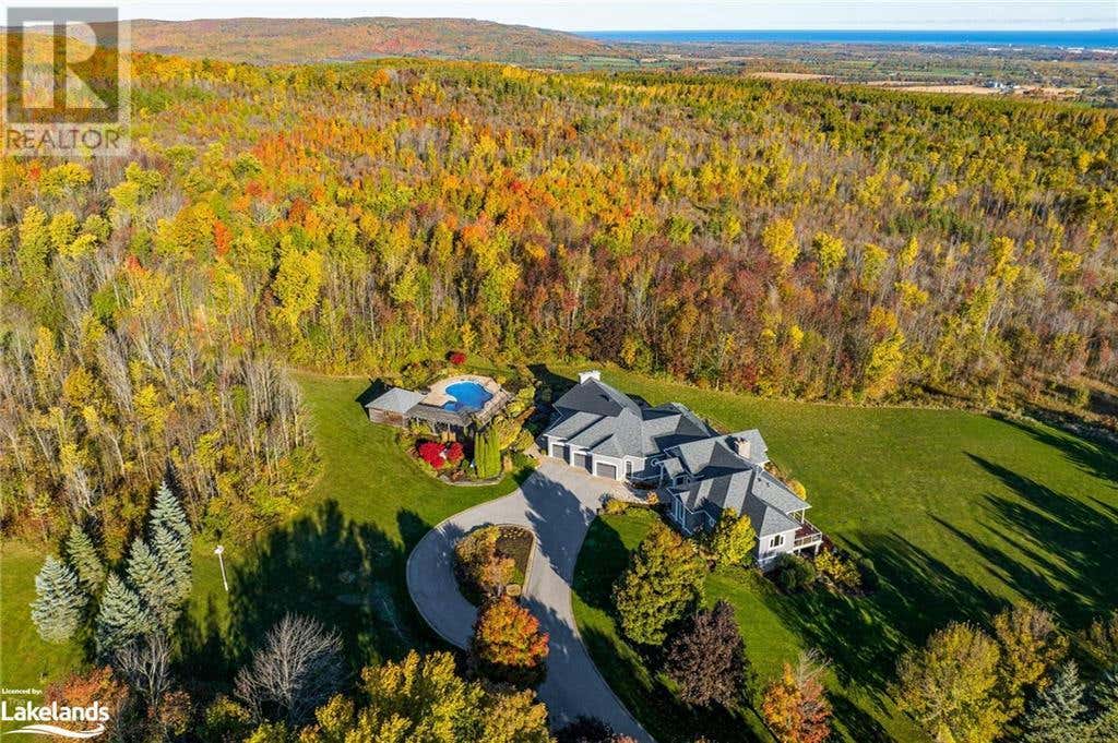 1428 10 NOTTAWASAGA Concession N, Clearview, ON L0M1H0 House For Sale