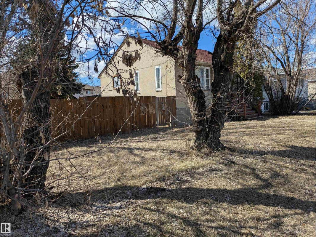 12804 126 ST NW