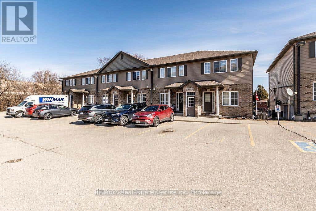 38 HOWE Dr Unit 8B  