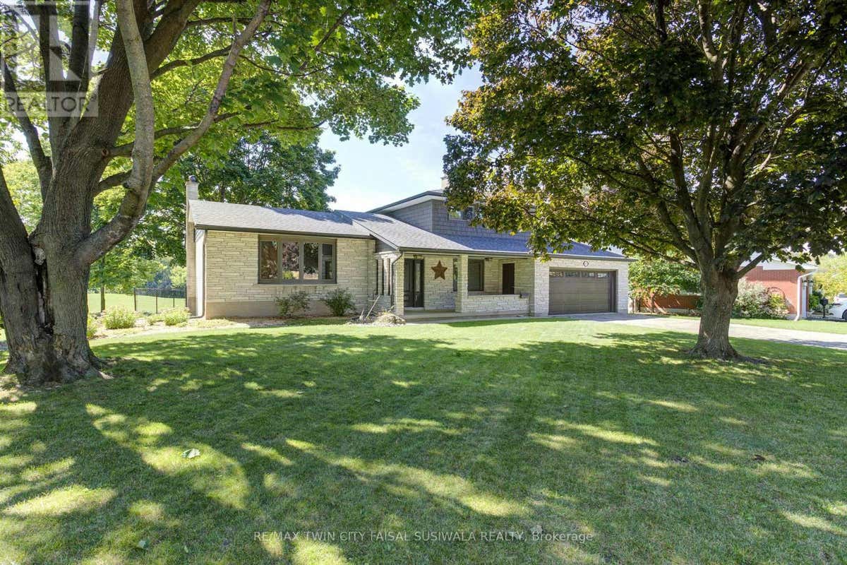 420 SALEM PLACE, Cambridge, ON N3H5B5 House For Sale RE/MAX X9345858