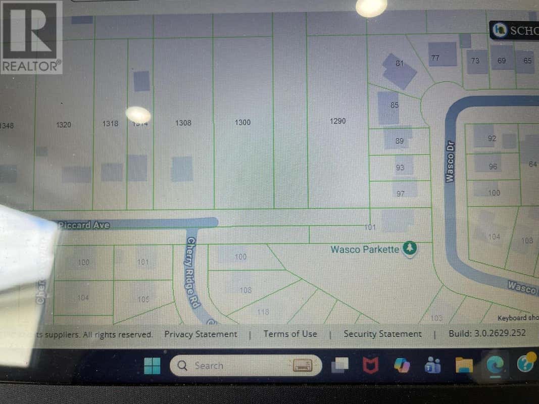 1290 PICCARD AVE