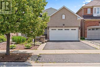225 ELLIS CRESCENT
