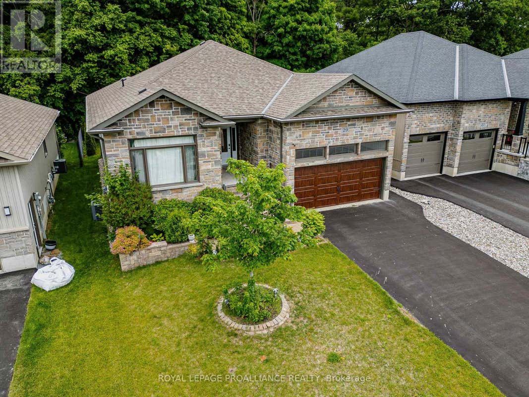 29 AUTUMN GROVE