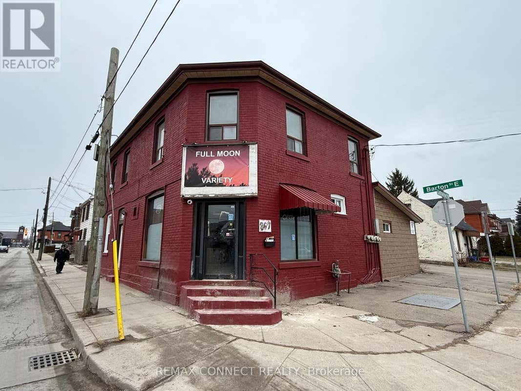 #MAIN - 267 CATHARINE STREET N