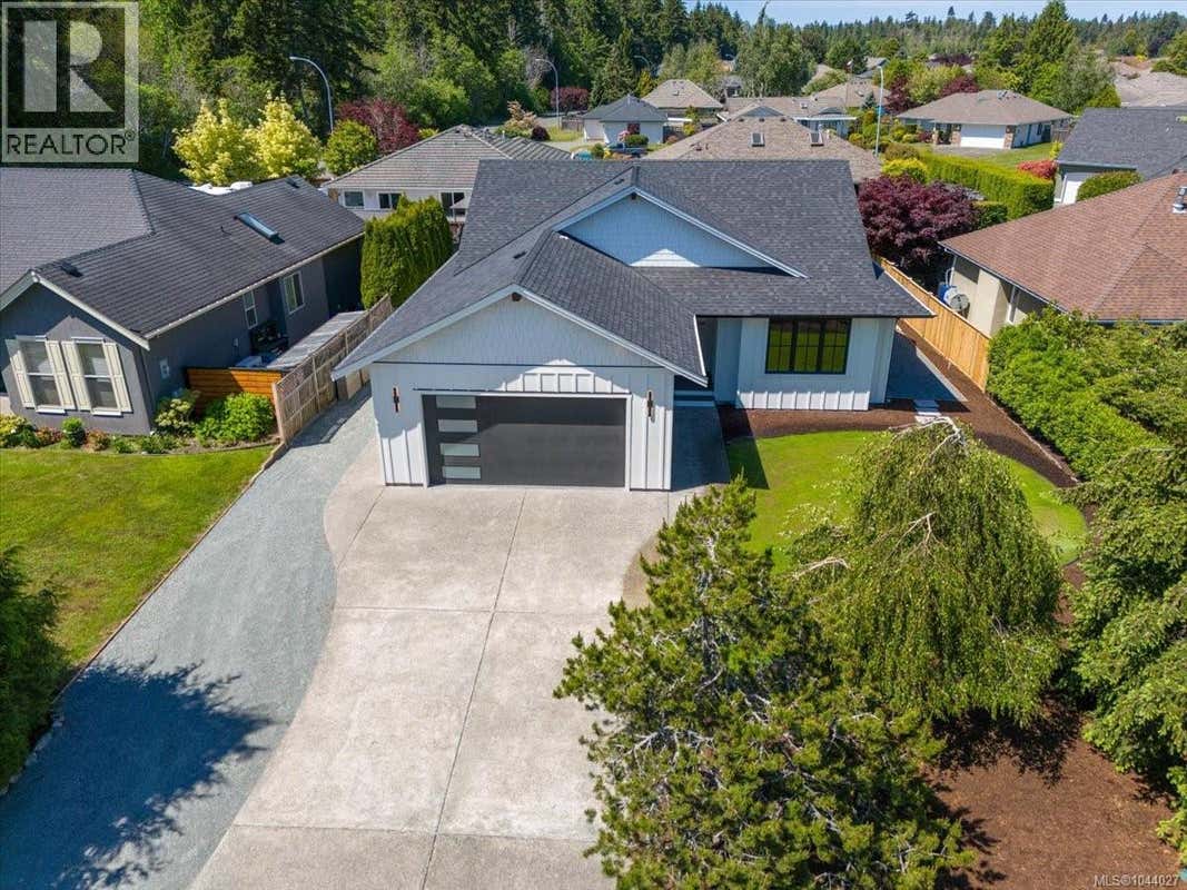 846 WOODSIDE CRES