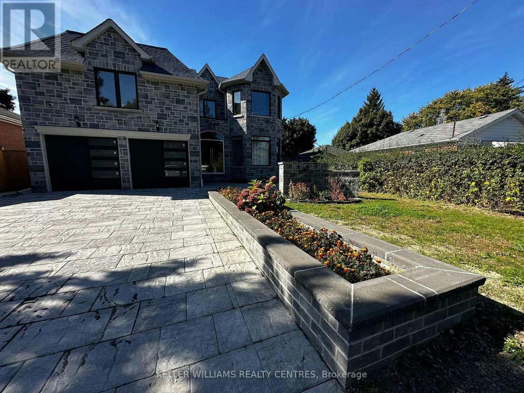 121 EARLTON ROAD, Toronto (Tam O'ShanterSullivan), ON M1T2R8 House For