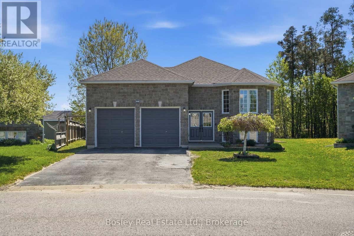 208 LAMONT COURT